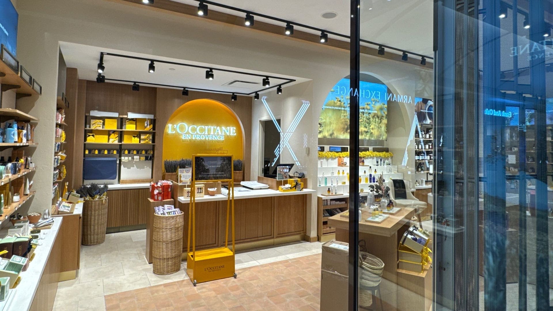 L'OCCITANE store interior
